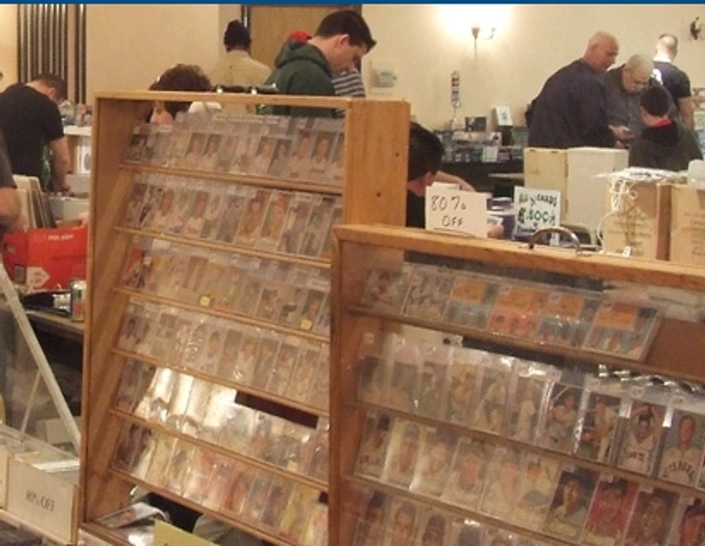 Sports Card & Collectibles Show