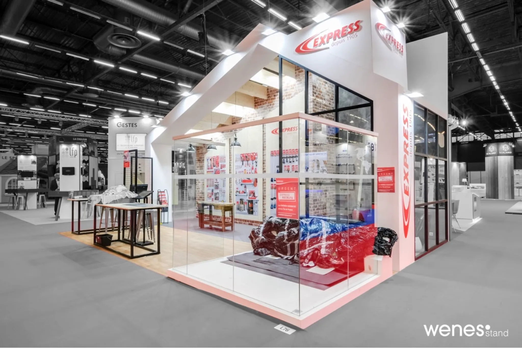 /images/2022-04-01-french-booth-builder/trade-show-booth-wenes-2