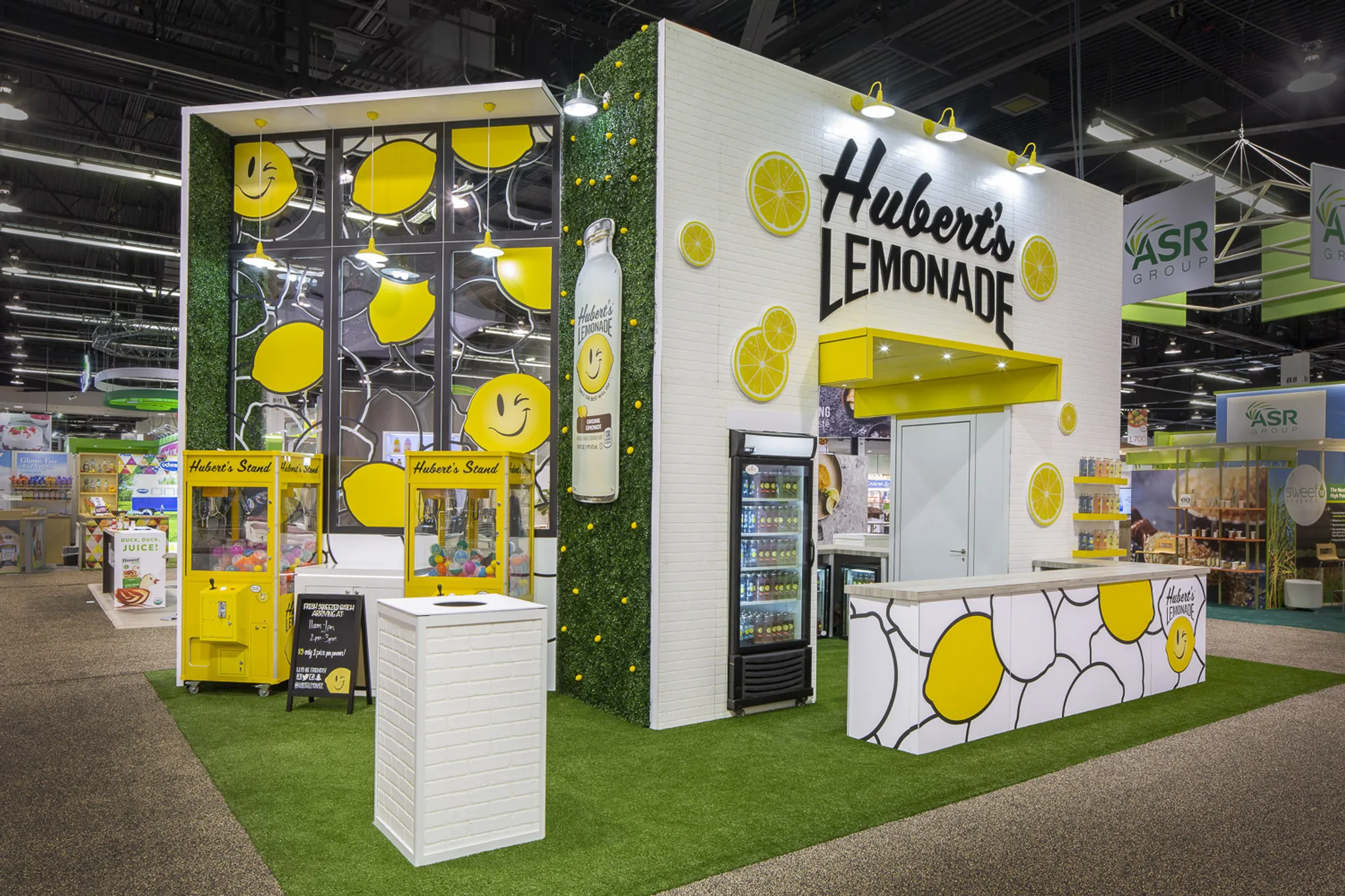 Expo Marketing 20x20 island custom exhibit for food and drink industry