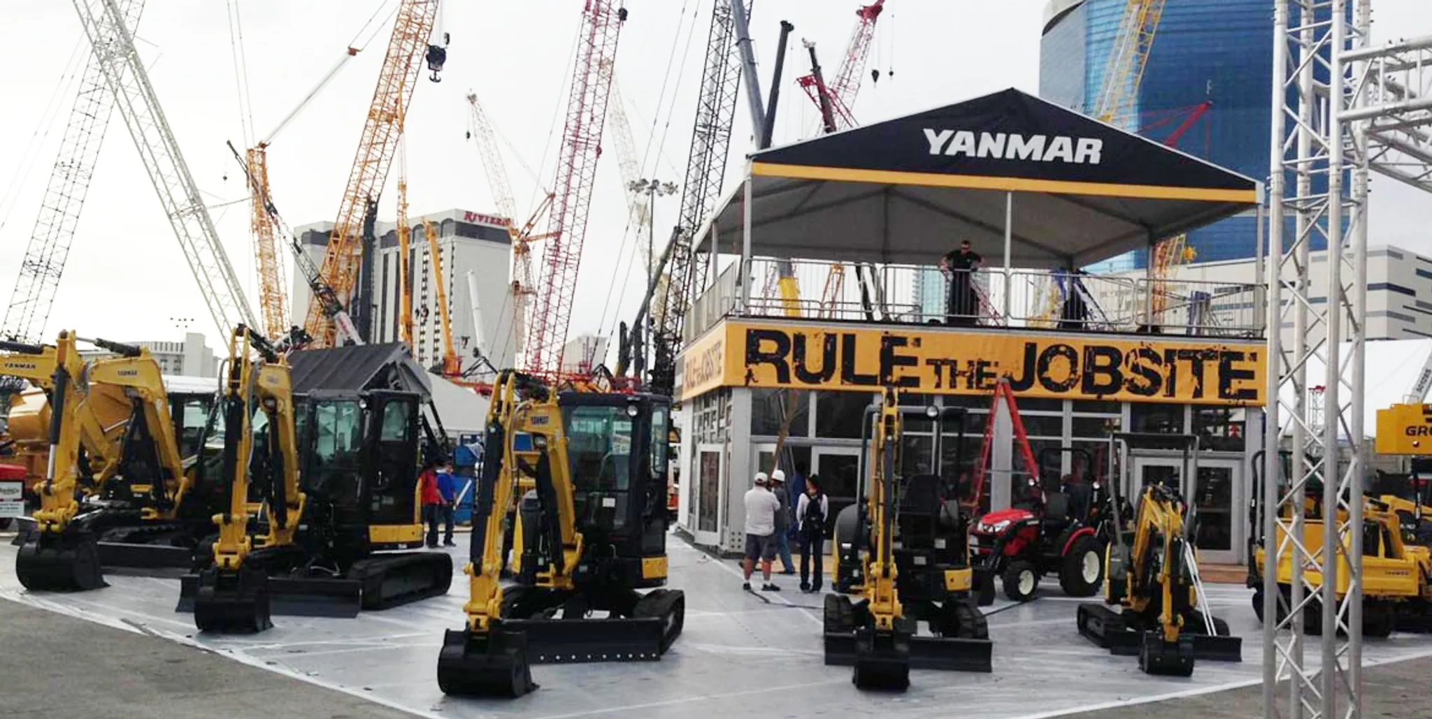 /images/Yanmar-Booth-ConExpo-2014-coloredit