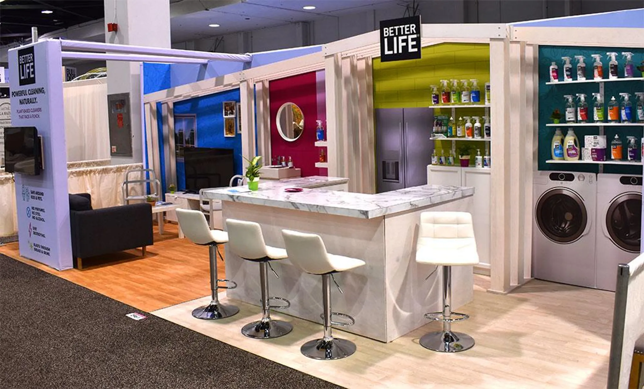 Boothster expo display activation with bar and meeting room