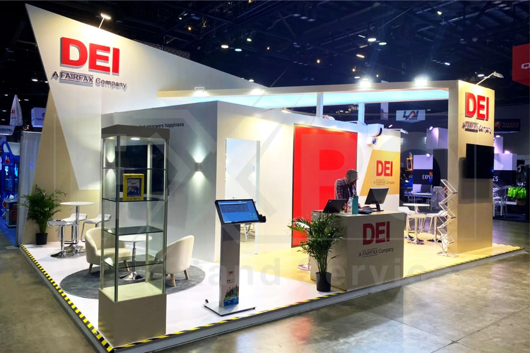 20x20 Peninsula booth design by Expo Stand Services USA