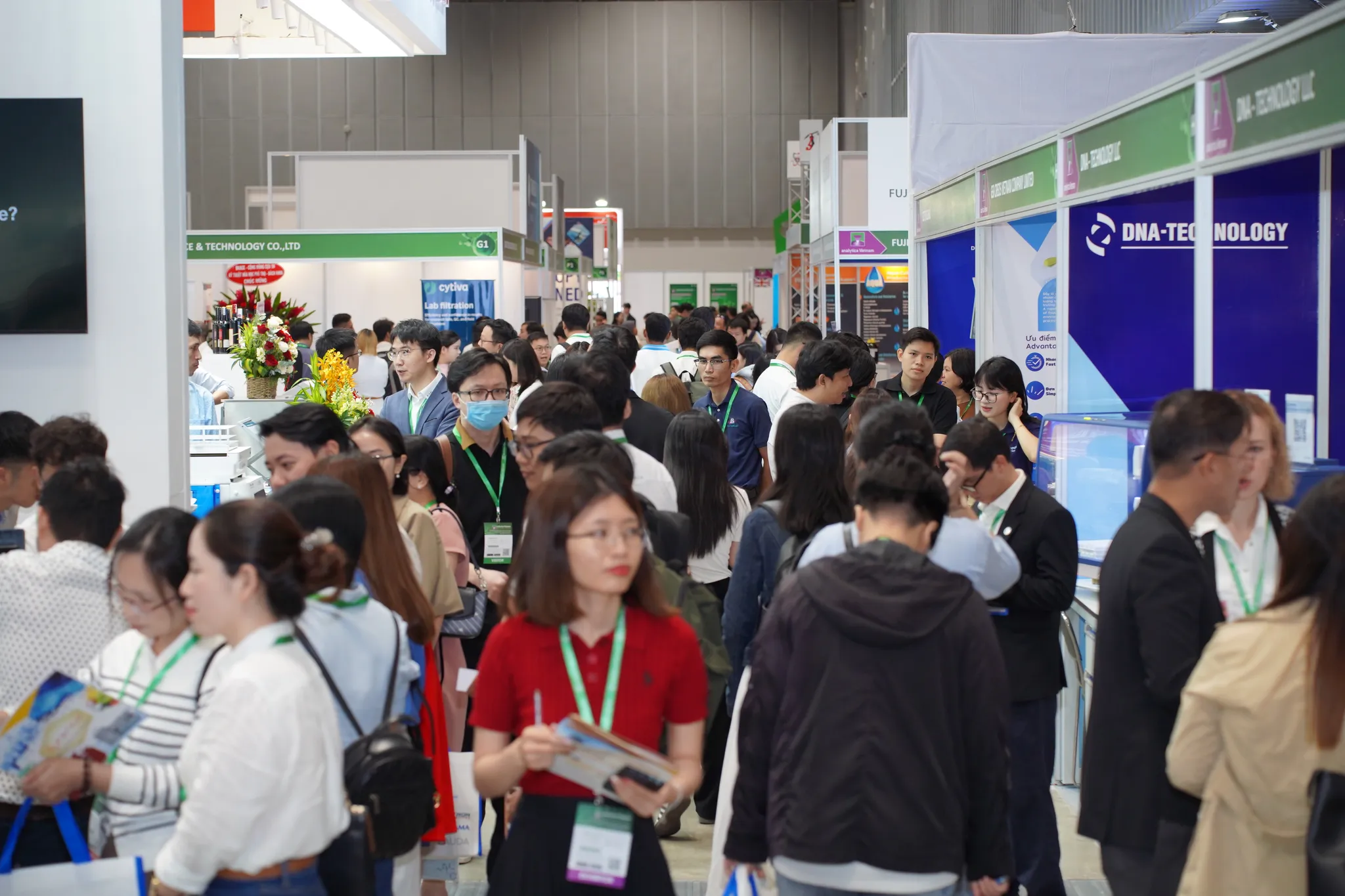 analytica Hanoi