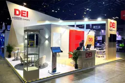 20x20 Peninsula booth design by Expo Stand Services USA