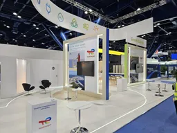 40x50 Inselstand booth design by TOTM Exposition