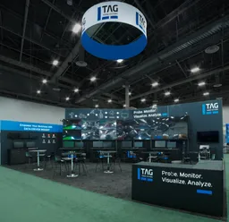 30x30 Inselstand booth design by Xibit Solutions
