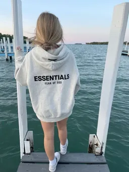 Essentials Shorts